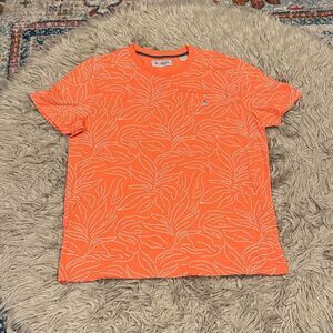 Penguin tshirt size XL